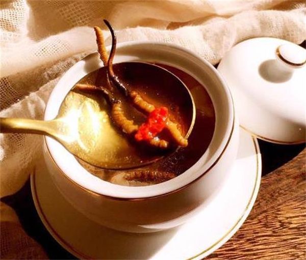 備孕可以吃冬蟲(chóng)夏草嗎 食用之前應(yīng)該進(jìn)行過(guò)敏測(cè)試