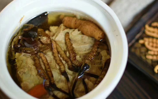 鴨子冬蟲夏草怎么煲湯好？掌握 3 個關(guān)鍵，燉出鮮醇滋補(bǔ)靚湯